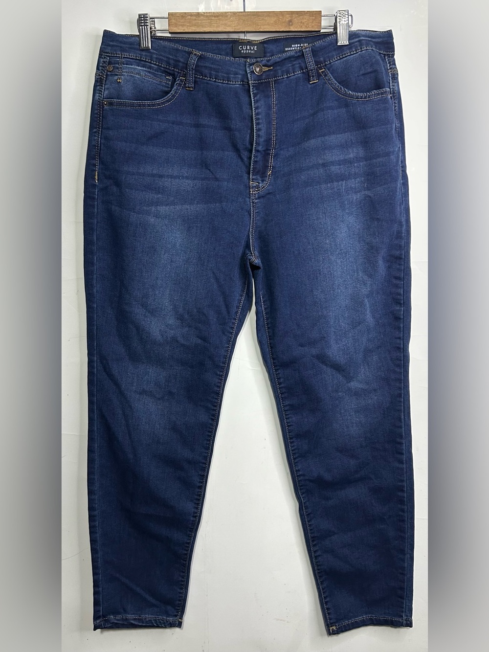 Curve Appeal High-Rise Essential Skinny Jeans Size 16/33